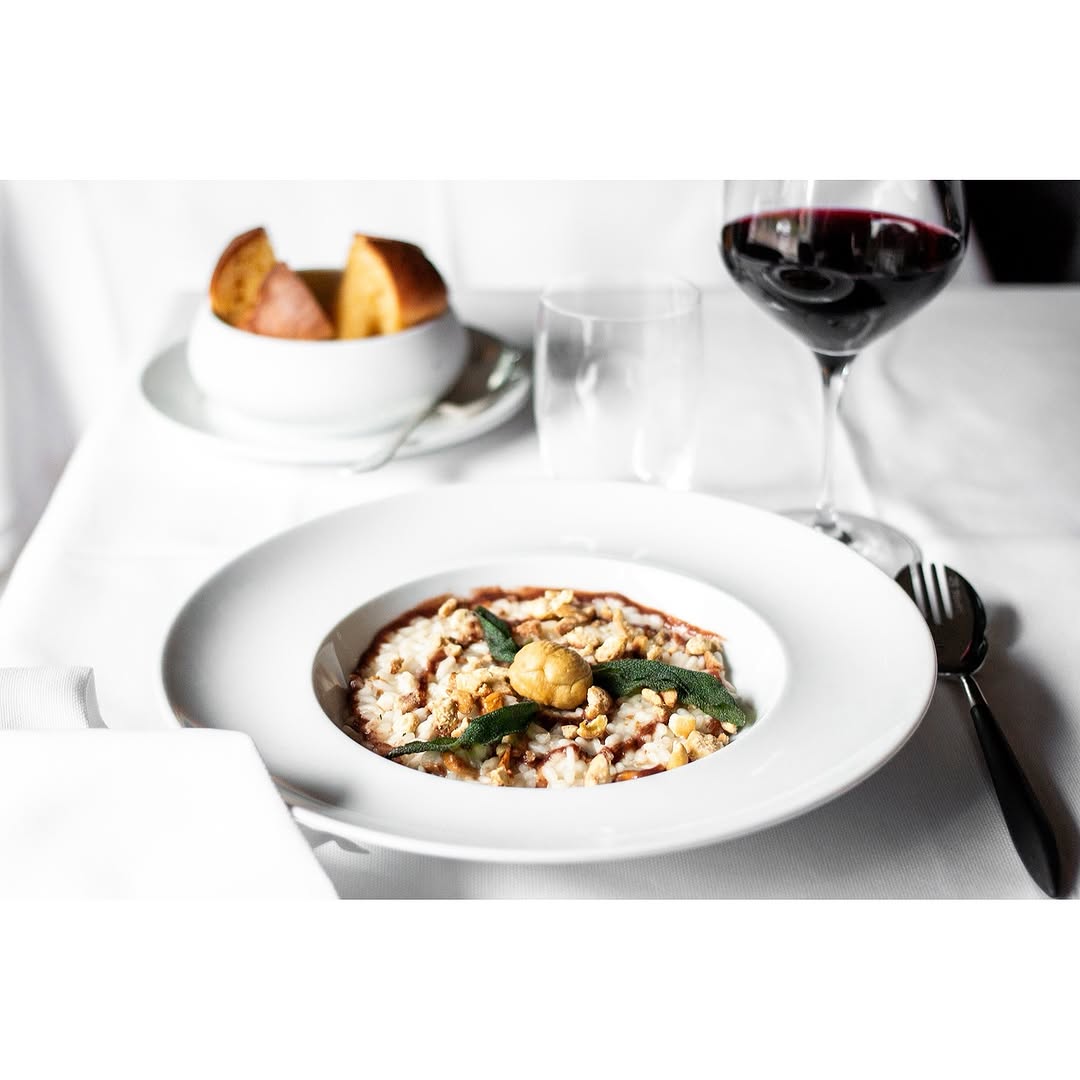 Un risotto della casa, mantecato al momento